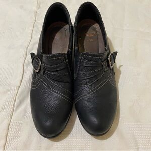 Earth Spirit 2” heeled shoe.